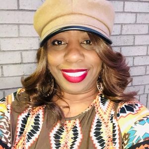 Meet your Posher, Jacqueline